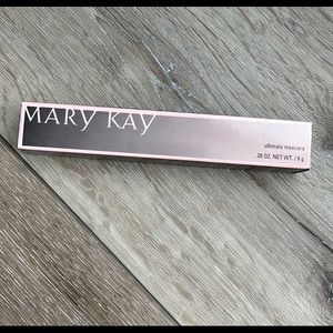 Mary Kay Ultimate Mascara in Black